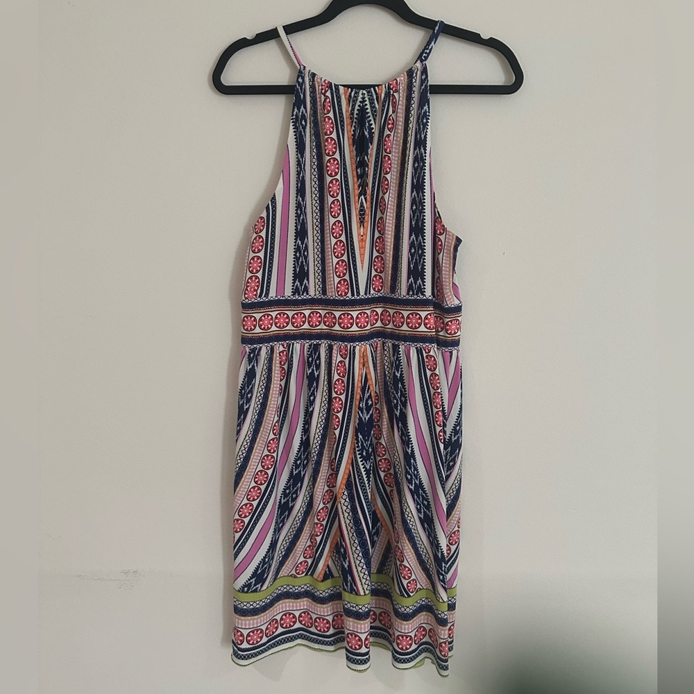 Halter style size large colorful pattern dress